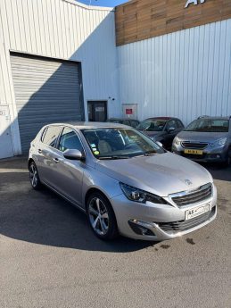 PEUGEOT 308 II 1.6 BLUEHDI 120CH FÉLINE