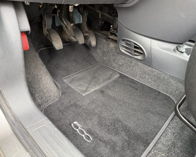 FIAT 500 1.2 69ch Lounge - État PARFAIT - TOIT PANORAMIQUE -  Entretien à Jour