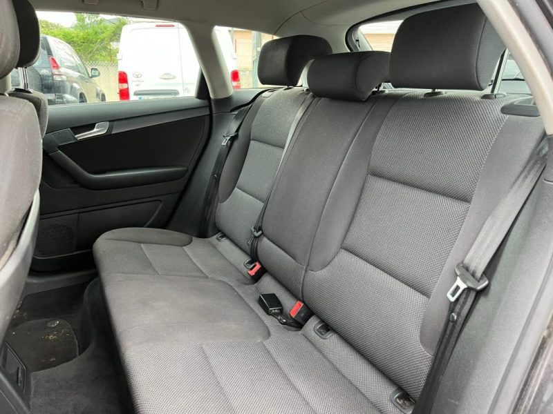 AUDI A3 1.6 TDI 105 ATTRACTION 2010