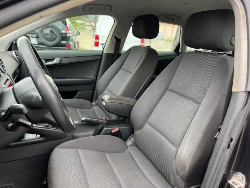 AUDI A3 1.6 TDI 105 ATTRACTION 2010
