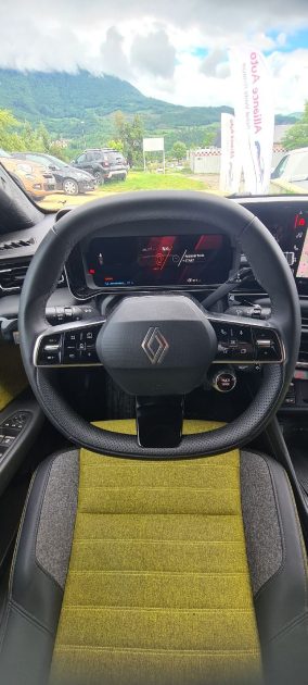RENAULT 5 e-tech - 52kWh Iconic 5 150ch électrique