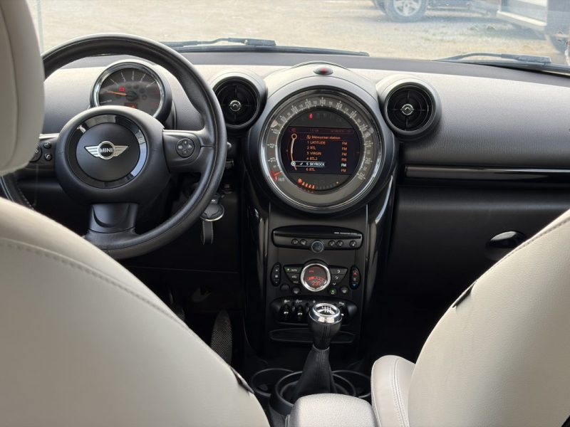 MINI PACEMAN COOPER 122CH RED HOT CHILI 2015