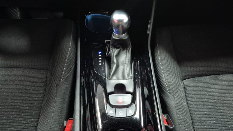 TOYOTA C-HR SUV HYBRIDE 122cv GRAPHIC/1 ERE MAIN/TVA RECUPERABLE