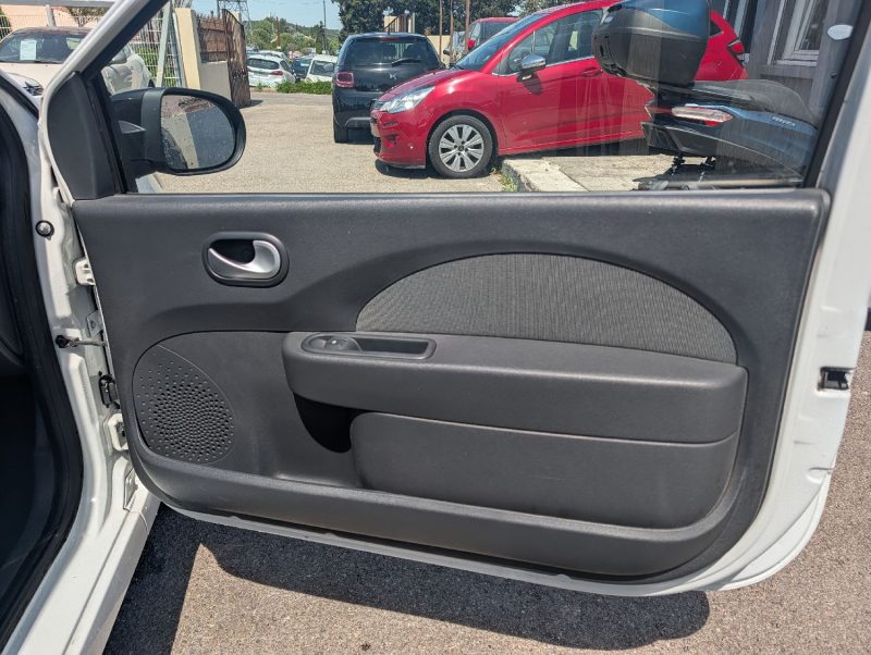 Renault twingo 1.2 16v intens 75ch toit ouvrant panoramique /bluetooth/clim auto garantie 12 mois
