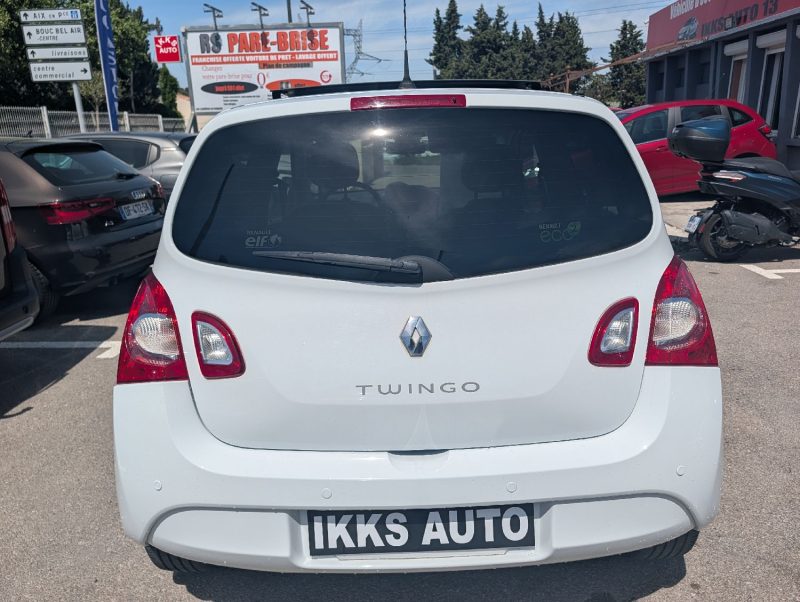 Renault twingo 1.2 16v intens 75ch toit ouvrant panoramique /bluetooth/clim auto garantie 12 mois