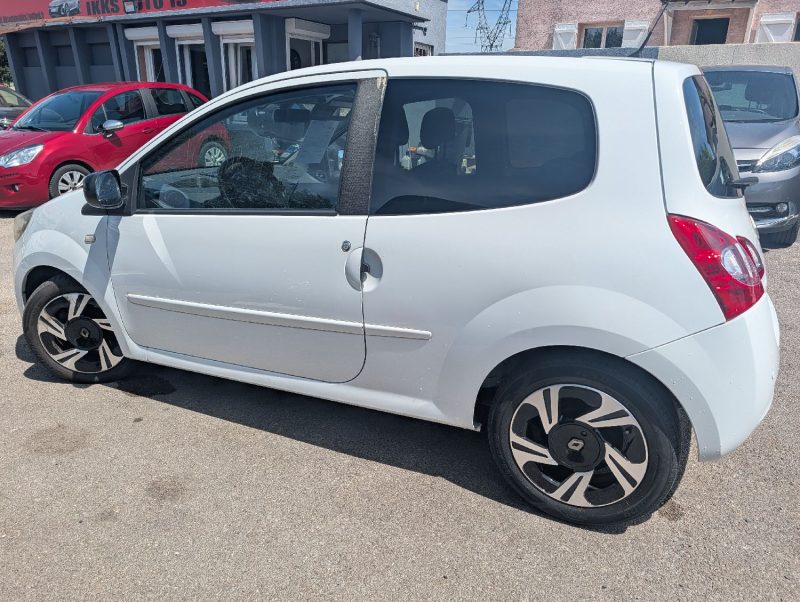 Renault twingo 1.2 16v intens 75ch toit ouvrant panoramique /bluetooth/clim auto garantie 12 mois