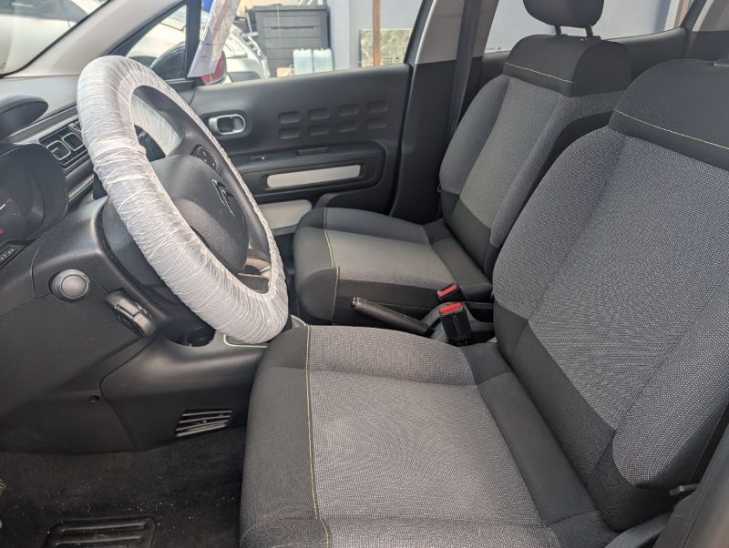 Citroen c3 ii 1.2 puretech 82ch -series 30.000kms etat proche du neuf garantie 12 mois crit 'air 1