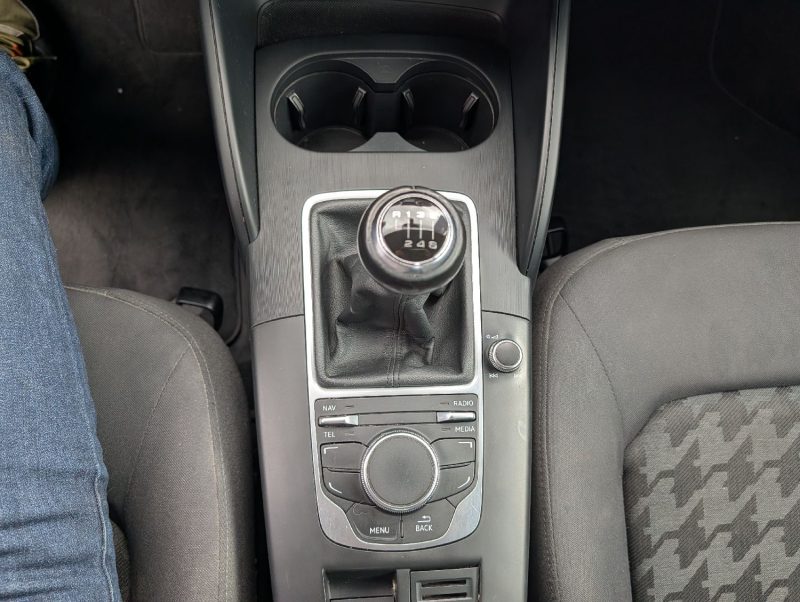 Audi a3 1.4tfsi 122ch ambiente gps/xenons excellent etat garantie 12 mois