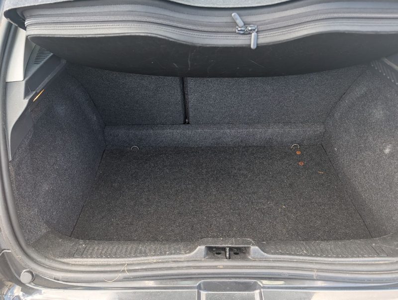 Renaut clio 3 phase 1 1.6 16v 110ch initiale full options 1ere main garantie 12 mois