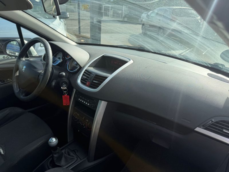 PEUGEOT 207 SW 1.4 VTI 95CH 16V PREMIUM GARANTIE