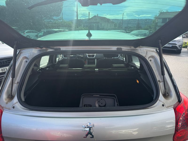 PEUGEOT 207 SW 1.4 VTI 95CH 16V PREMIUM GARANTIE