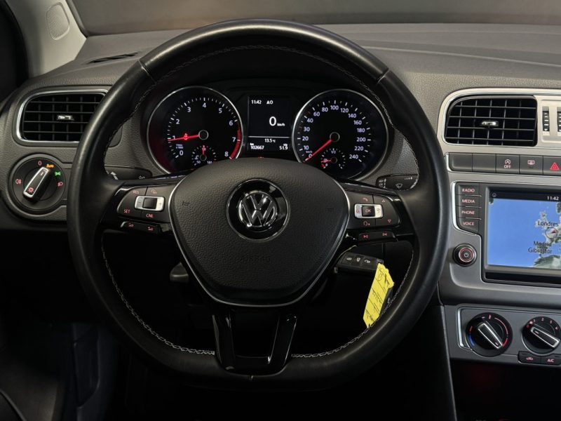 VOLKSWAGEN POLO 1.2 TSI 90ch BLUEMOTION TECHNOLOGY LOUNGE 2015