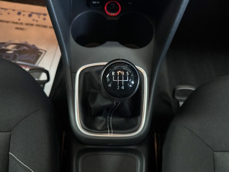 VOLKSWAGEN POLO 1.2 TSI 90ch BLUEMOTION TECHNOLOGY LOUNGE 2015