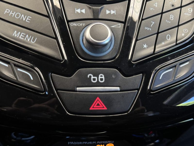 FORD FIESTA 1.0 ECOBOOST 100ch  TITANIUM 5P 