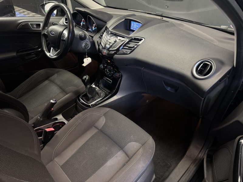 FORD FIESTA 1.0 ECOBOOST 100ch  TITANIUM 5P 