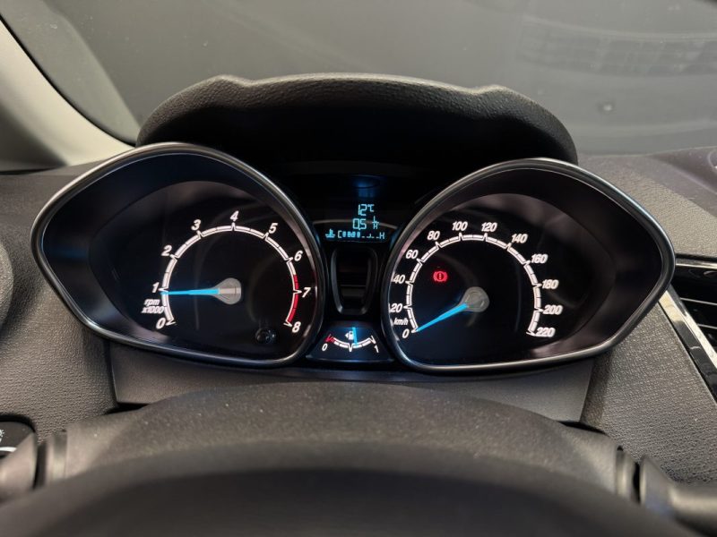FORD FIESTA 1.0 ECOBOOST 100ch  TITANIUM 5P 