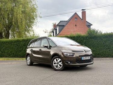 ✅ Magnifique CITROEN C4 E-HDI 116ch SHINE // Full Option / EmbrayageVolant Moteur + Kit Distrib Neuf