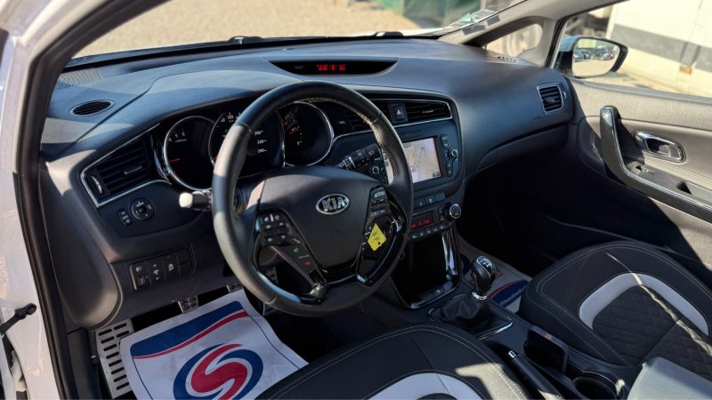 KIA CEE-D 1.6 CRDI 136CH  GT LINE  2016