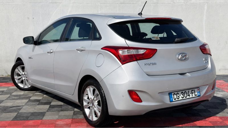 HYUNDAI I30 1.6 CRDI 110 PACK SENSATION BLUE DRIVE 2012