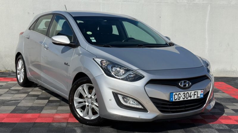 HYUNDAI I30 1.6 CRDI 110 PACK SENSATION BLUE DRIVE 2012
