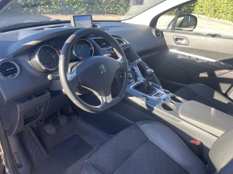 PEUGEOT 3008 ALLURE 1.6HDI 115CV TOIT PANO GPS CT OK GARANTIE 