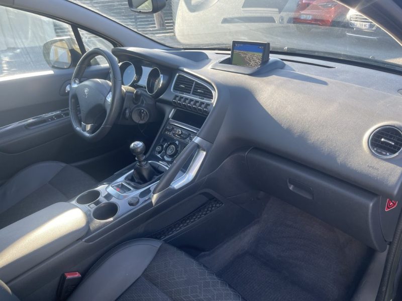 PEUGEOT 3008 ALLURE 1.6HDI 115CV TOIT PANO GPS CT OK GARANTIE 