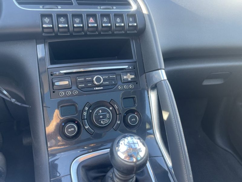 PEUGEOT 3008 ALLURE 1.6HDI 115CV TOIT PANO GPS CT OK GARANTIE 