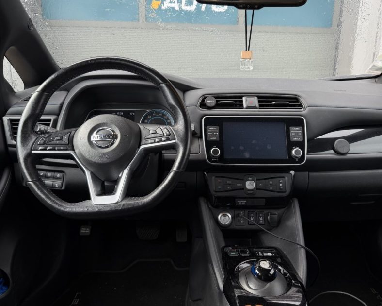 NISSAN LEAF 40KWH 150ch N-Connecta - Electrique - Chargeur Rapide CHAdeMO - Garantie 6 Mois