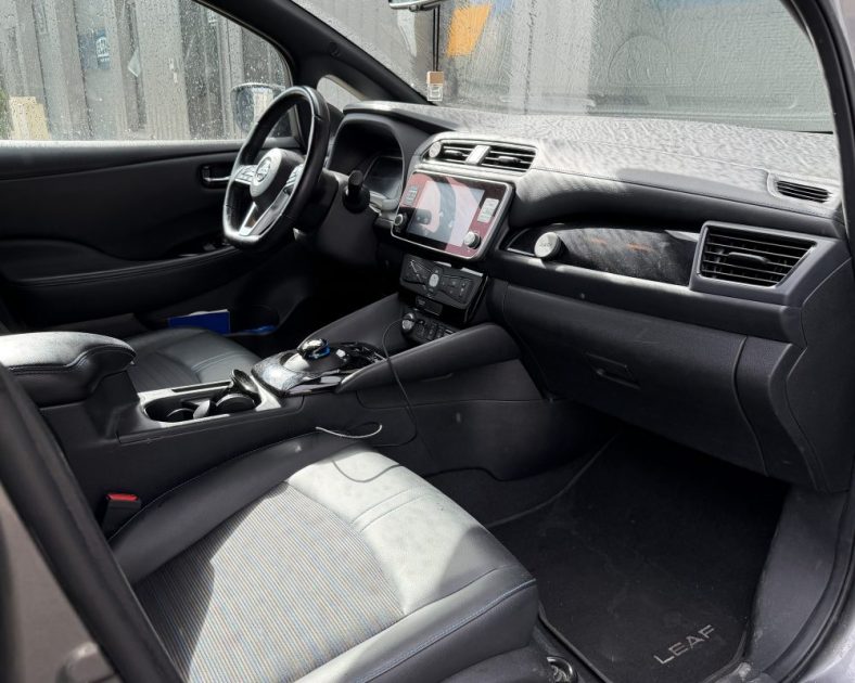 NISSAN LEAF 40KWH 150ch N-Connecta - Electrique - Chargeur Rapide CHAdeMO - Garantie 6 Mois