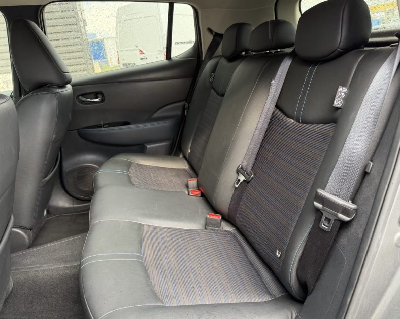 NISSAN LEAF 40KWH 150ch N-Connecta - Electrique - Chargeur Rapide CHAdeMO - Garantie 6 Mois