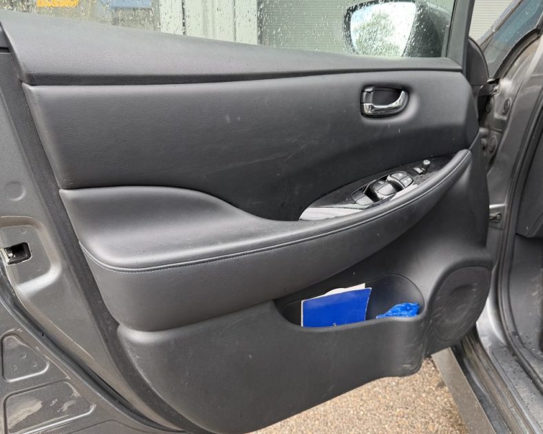 NISSAN LEAF 40KWH 150ch N-Connecta - Electrique - Chargeur Rapide CHAdeMO - Garantie 6 Mois