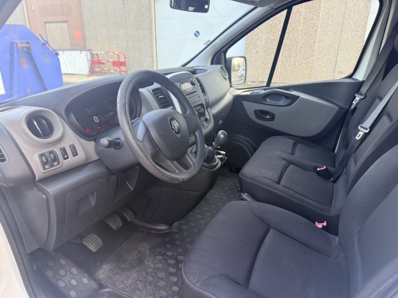 RENAULT TRAFIC 9 PLACES ENERGY LIFE 1.6 DCI 125CH PREMIERE MAIN