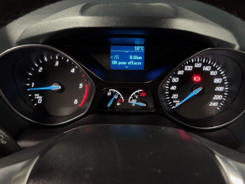 FORD C-MAX II BUSINESS NAV 1.6 TDCI 115 Cv ATTELAGE / 5 PLACES BVM6 CRIT AIR 2