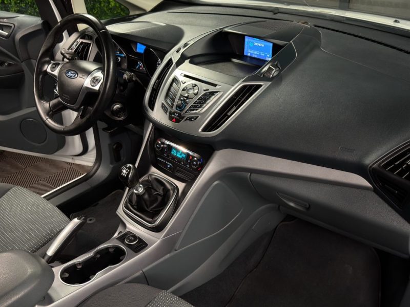 FORD C-MAX II BUSINESS NAV 1.6 TDCI 115 Cv ATTELAGE / 5 PLACES BVM6 CRIT AIR 2