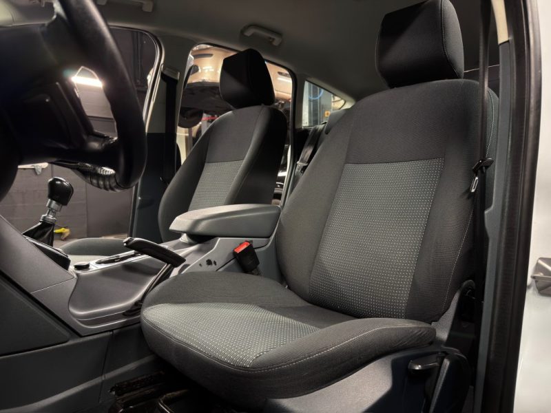 FORD C-MAX II BUSINESS NAV 1.6 TDCI 115 Cv ATTELAGE / 5 PLACES BVM6 CRIT AIR 2