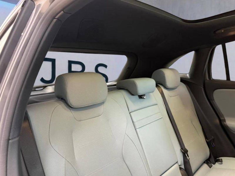 MERCEDES-BENZ GLA 220 D 4MATIC AMG LINE / AMG LINE PREMIUM PLUS 2025