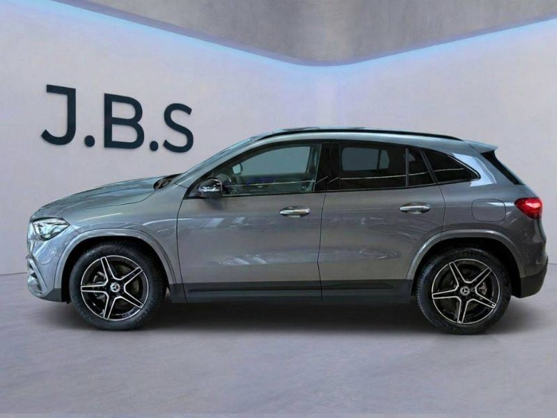 MERCEDES-BENZ GLA 220 D 4MATIC AMG LINE / AMG LINE PREMIUM PLUS 2025