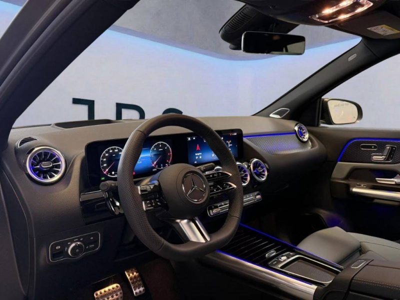 MERCEDES-BENZ GLA 220 D 4MATIC AMG LINE / AMG LINE PREMIUM PLUS 2025