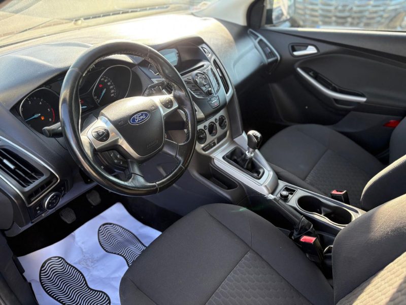 FORD FOCUS 1.6 TDCI 115CH FAP STOP&START TITANIUM 4P 2013