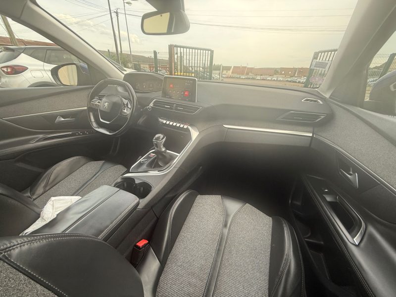 PEUGEOT 3008 PHASE 2 1.2I - 12V TURBO 130CV 2018