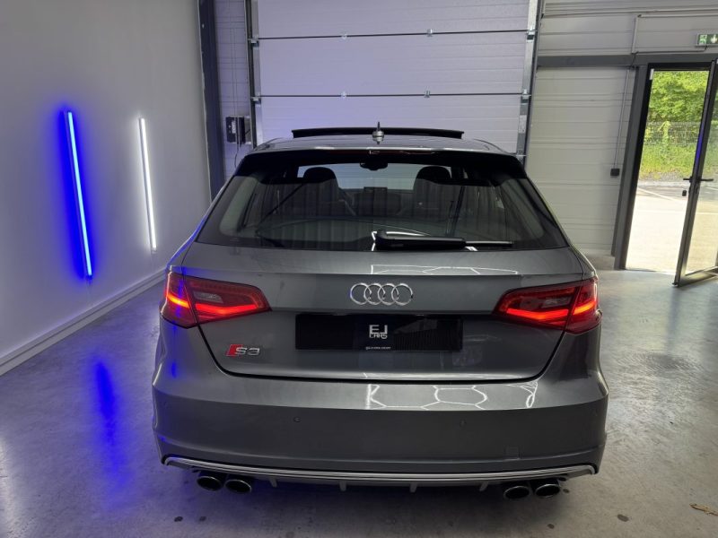 AUDI S3 SPORTBACK 8V1 - BVM 300cv - Toit ouvrant - Garantie 12 Mois