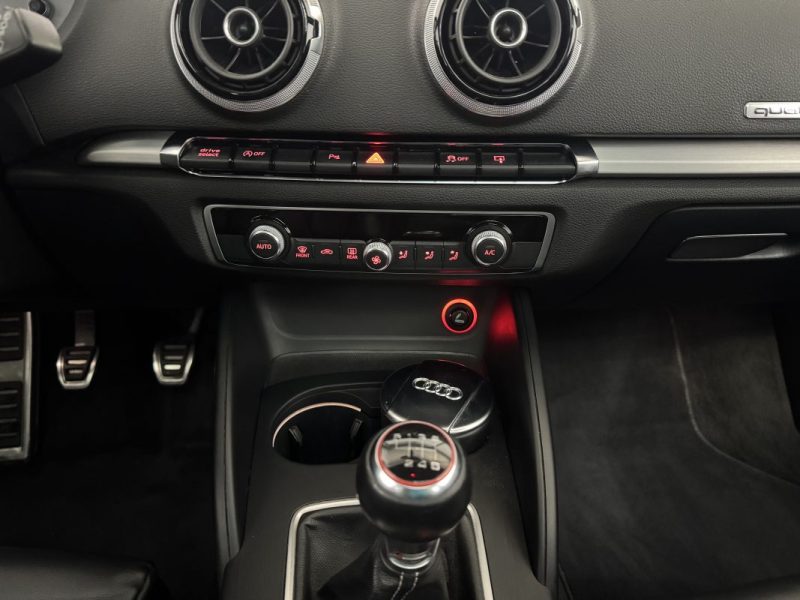 AUDI S3 SPORTBACK 8V1 - BVM 300cv - Toit ouvrant - Garantie 12 Mois