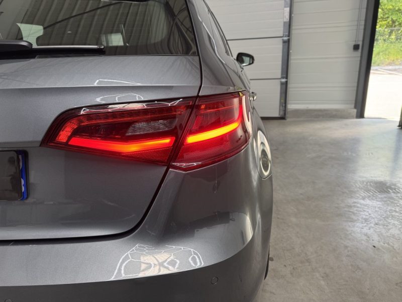 AUDI S3 SPORTBACK 8V1 - BVM 300cv - Toit ouvrant - Garantie 12 Mois