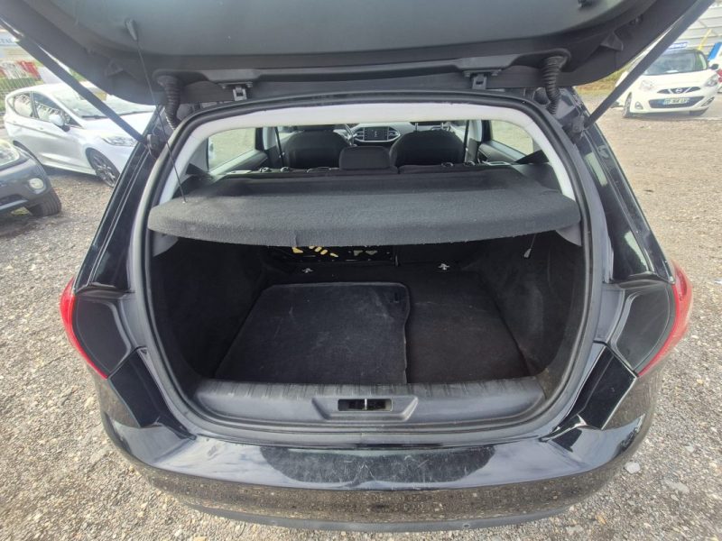  PEUGEOT 308 1.6 e-HDi FAP  115 cv 2014