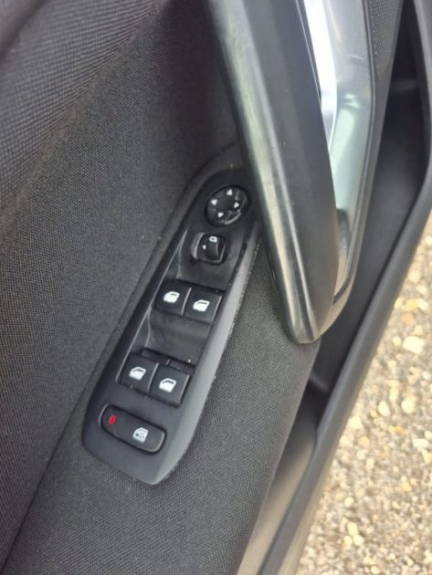  PEUGEOT 308 1.6 e-HDi FAP  115 cv 2014