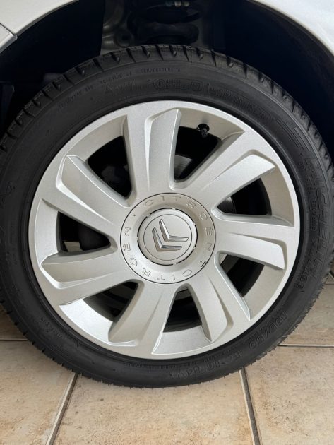 CITROEN  C3 VTR 1.4I 88CV - PREMIÈRE MAIN - EDITION VTR - GARANTIE 12 MOIS OU 15.000KM - DISTRIBUTION NEUVE - RÉVISÉE CT OK 