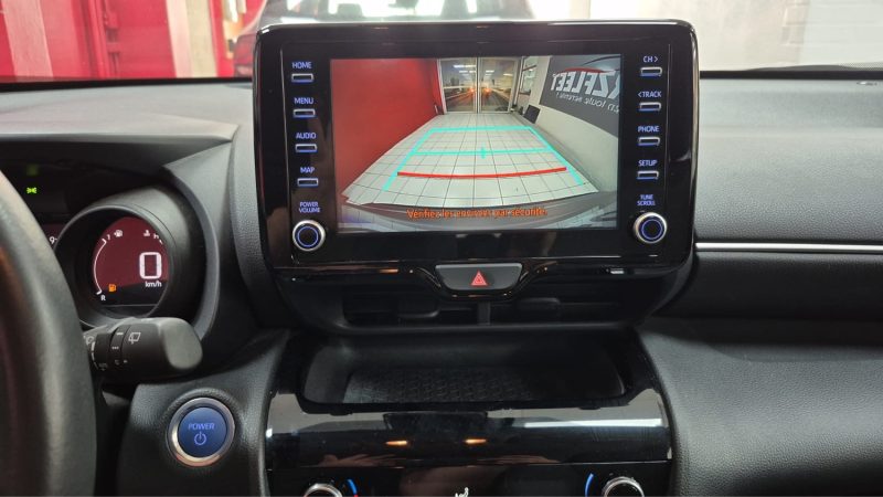 TOYOTA YARIS CROSS SUV 116cv DYNAMIC BUSINESS 2023/1 ERE MAIN/TVA RECUPERABLE