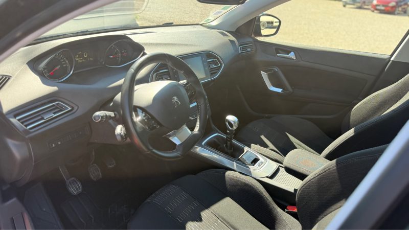 PEUGEOT 308 II 1.2 PURETECH 130CH ALLURE S&S 5P 2016