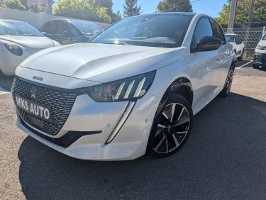 PEUGEOT e-208 gt-LINE PACK 136CH 50KWH FULL OPTIONS TOIT PANORAMIQUE/SIEGES AVANT CHAUFFANT 1ERE MAI