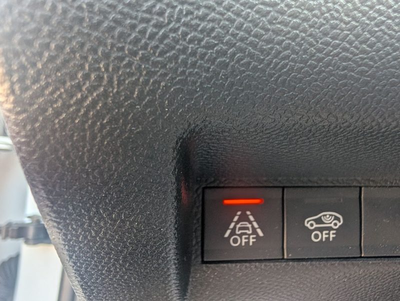 PEUGEOT e-208 gt-LINE PACK 136CH 50KWH FULL OPTIONS TOIT PANORAMIQUE/SIEGES AVANT CHAUFFANT 1ERE MAI